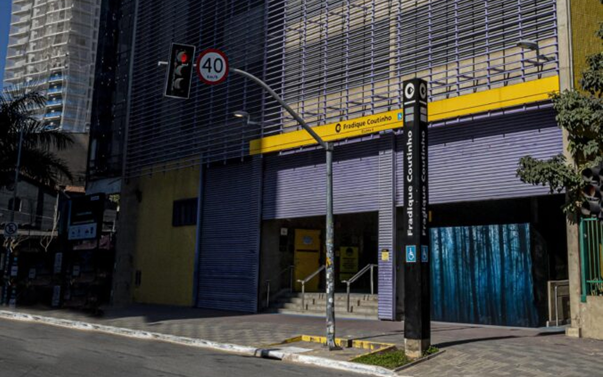 Estação Fradique Coutinho